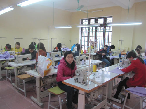 Lớp dạy nghề may cho trẻ khuyết tật ở tỉnh Thanh Hóa